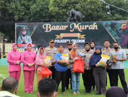 Disambut Antusias Oleh Ratusan Warga, Polresta Cirebon Gelar Bazar Murah Ramadan