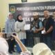 KPU Kabupaten Purwakarta Bagikan Honor dan Piagam Penghargaan untuk Pantarlih