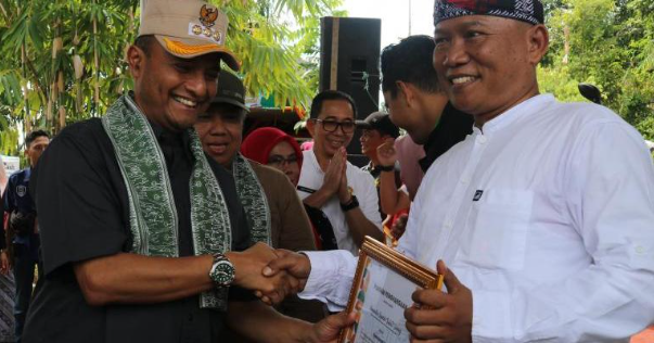 Lukmantias Raih Penghargaan di Acara Dinas Kehutanan Jabar