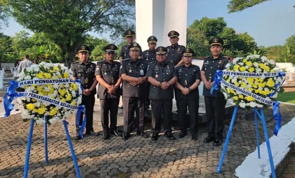 Lapas Kelas IIA Subang Lakukan Ziarah dan Tabur Bunga di Makam Pahlawan Cidongkol