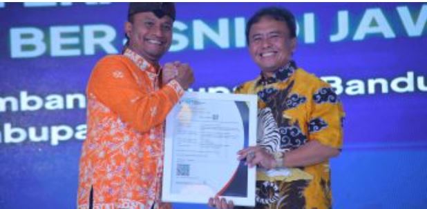 Pasar Purwadadi Terima Sertifikat SNI Pj Bupati Subang Harap Pasar Lainnya Dapat Mengikuti