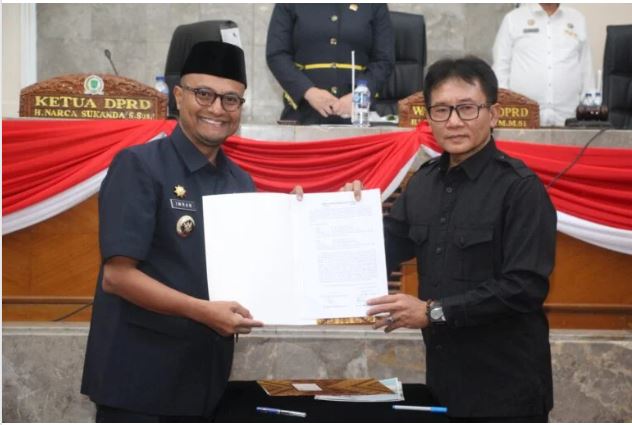 Rapat Paripurna Terakhir DPRD Kabupaten Subang Dua Peraturan Daerah Ditetapkan