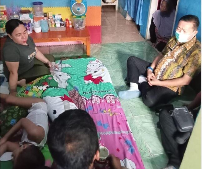 Kadinkes Subang Kunjungi Bocah 8 Tahun yang Mengidap Epilepsi TB Miningitis