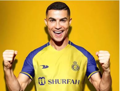 Cristian Ronaldo Siap Teken Kontrak Fantastis di Al Nassr