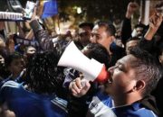 Euforia Persib Juara : Polres Subang Kawal Ketat, Bobotoh Diminta Tetap Taati Peraturan Lalu Lintas 2 Euforia Persib Juara : Polres Subang Kawal Ketat, Bobotoh Diminta Tetap Taati Peraturan Lalu Lintas