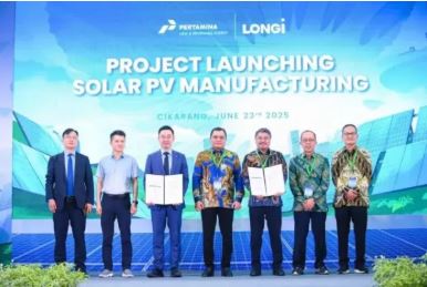 Dukung Transisi Energi Nasional Pertamina Gandeng LONGi Bangun Pabrik Panel Surya Raksasa di Bekasi