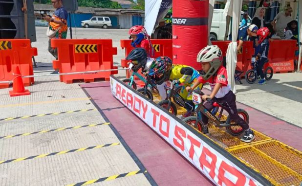 Mengasah Fisik dan Mental 110 Rider Ciliki Ikuti Ajang Element Pushbike Race 2025