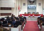 Wakil Bupati Subang Hadiri Rapat Paripurna Pandangan Umum Fraksi, Dorong Penyesuaian Anggaran untuk Infrastruktur 4 Wakil Bupati Subang Hadiri Rapat Paripurna Pandangan Umum Fraksi, Dorong Penyesuaian Anggaran untuk Infrastruktur