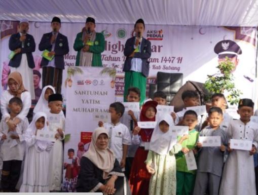 54 Penyerahan Santunan Kepada 77 Anak Yatim Saat Gebyar Muharram 1447 H Desa Tambakmekar