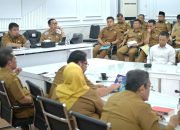 Bupati Subang: Mulai November, Warga Tak Perlu ke Disdukcapil untuk Bikin KTP 8 Bupati Subang: Mulai November, Warga Tak Perlu ke Disdukcapil untuk Bikin KTP