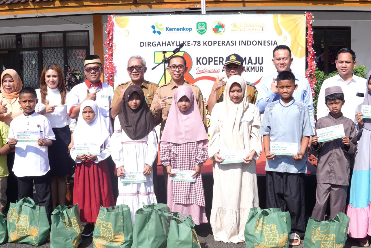 65 Sekretaris Daerah Kabupaten Subang H. Asep Nuroni S.Sos . M.Si . menghadiri Peringatan Hari Koperasi ke 78 Tahun 2025