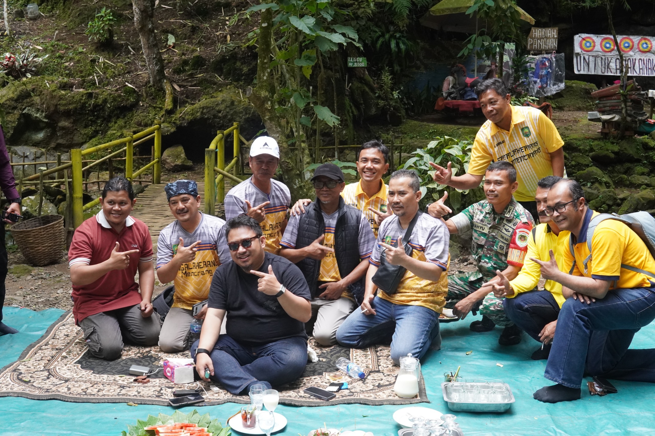 74 Bupati Subang Reynaldy Putra Andita Budi Raemi S.IP . melaksanakan kegiatan Saba Desa di Kecamatan Sagalaherang