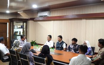 91 Wakil Bupati Subang H. Agus Masykur Rosyadi menyambut positif rencana peluncuran Program UMKM Naik Kelas 2025