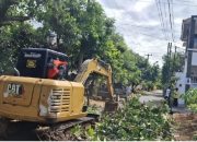 Sambut HUT RI ke-80, Warga RW 17 Puri Subang Gelar Kerja Bakti Akbar dengan Dukungan Excavator 15 Sambut HUT RI ke-80, Warga RW 17 Puri Subang Gelar Kerja Bakti Akbar dengan Dukungan Excavator