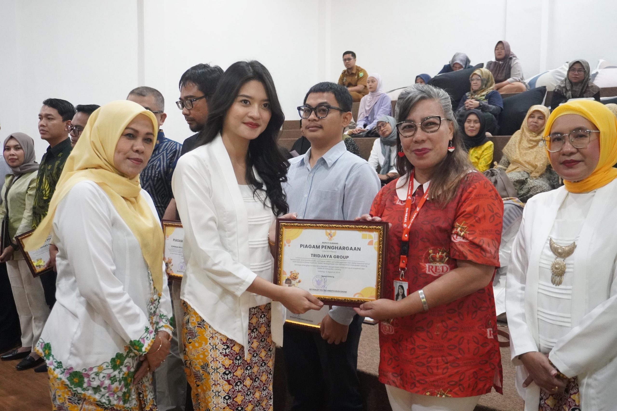 22 Peringatan Hari UMKM Nasional 2025 menjadi momentum penting bagi Kabupaten Subang untuk memperkuat peran usaha mikro kecil dan menengah UMKM scaled