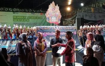 Ribuan Warga Padati Pagelaran Wayang Golek di Milangkala Desa Cibogo ke - 124 4 Ribuan Warga Padati Pagelaran Wayang Golek di Milangkala Desa Cibogo ke 124