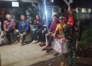 Babinsa Koramil 0502/Pagaden dan Warga Desa Manjul Perkuat Kebersamaan Lewat Siskamling 2 Babinsa Koramil 0502/Pagaden dan Warga Desa Manjul Perkuat Kebersamaan Lewat Siskamling