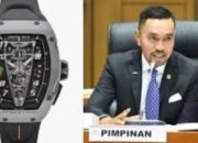 Raib Saat Penjarahan, Jam Tangan Mewah Ahmad Sahroni Dikembalikan Warga 20 Raib Saat Penjarahan, Jam Tangan Mewah Ahmad Sahroni Dikembalikan Warga