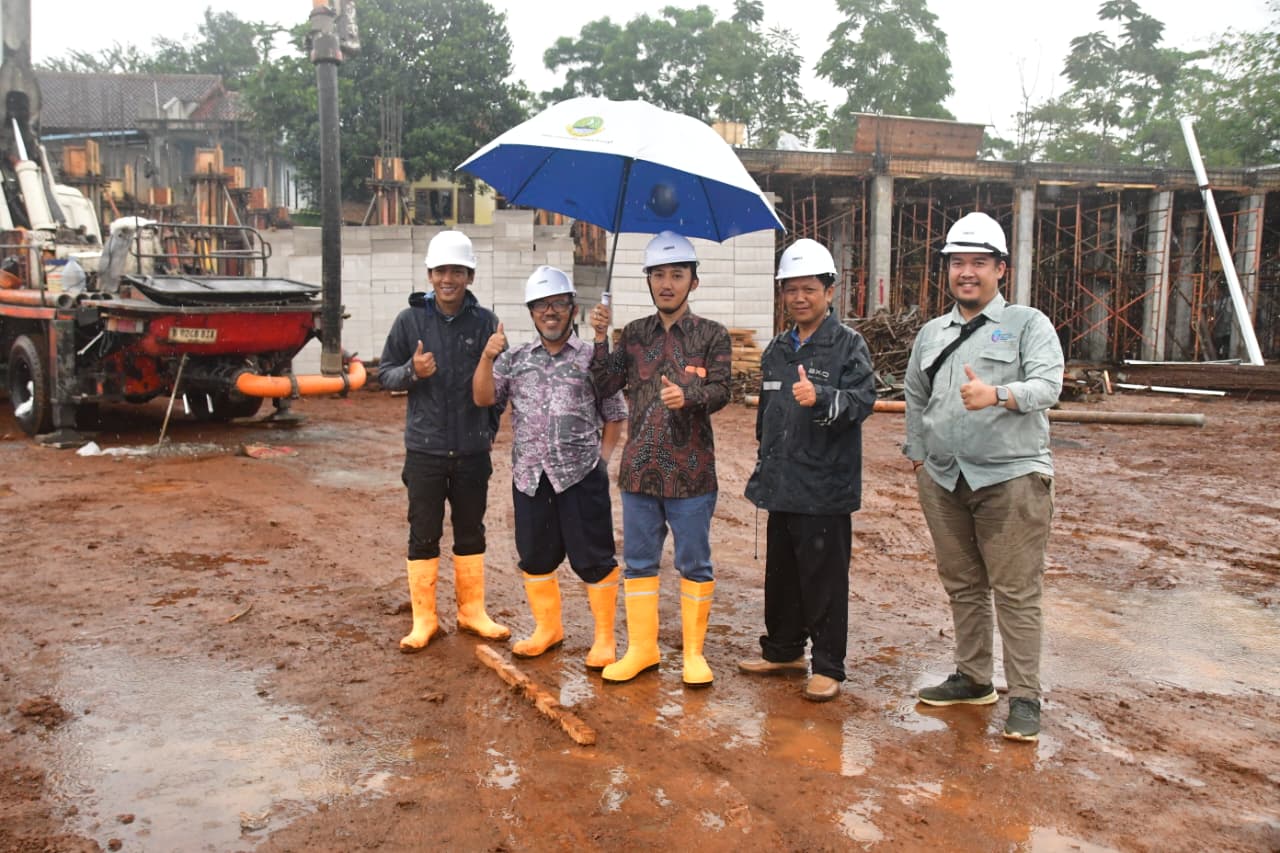 Komisi V DPRD Jawa Barat Tinjau Pembangunan Unit Sekolah Baru SMKN 1 Arjasari Kabupaten Bandung 1 Komisi V DPRD Jawa Barat Tinjau Pembangunan Unit Sekolah Baru SMKN 1 Arjasari Kabupaten Bandung