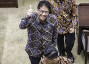 Menkeu Purbaya Jawab Tantangan Dedi Mulyadi Soal Dana Daerah di Bank : " Saya Bukan Pegawai Pemda Jabar " 3 Menkeu Purbaya Jawab Tantangan Dedi Mulyadi Soal Dana Daerah di Bank : ” Saya Bukan Pegawai Pemda Jabar “