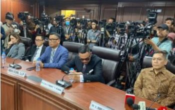 MKD Putuskan Sahroni, Nafa Urbach, dan Eko Patrio Langgar Etik, Tiga Anggota DPR Lain Dibebaskan 6 MKD Putuskan Sahroni Nafa Urbach dan Eko Patrio Langgar Etik Dua Anggota DPR Lain Dibebaskan