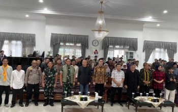Ratusan Aktivis Lingkungan dan Budayawan Jabar Suarakan Krisis Alam dalam Gunem Alam dan Budaya Tatar Sunda di Sumedang 5 Ratusan Aktivis Lingkungan dan Budayawan Jabar Suarakan Krisis Alam dalam Gunem Alam dan Budaya Tatar Sunda di Sumedang