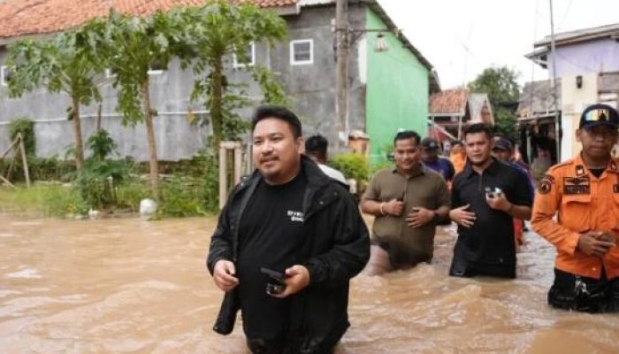 Tinjau Banjir Legonkulon, Bupati Subang Desak BBWS Segera Perkuat Tanggul Kali Cipunagara